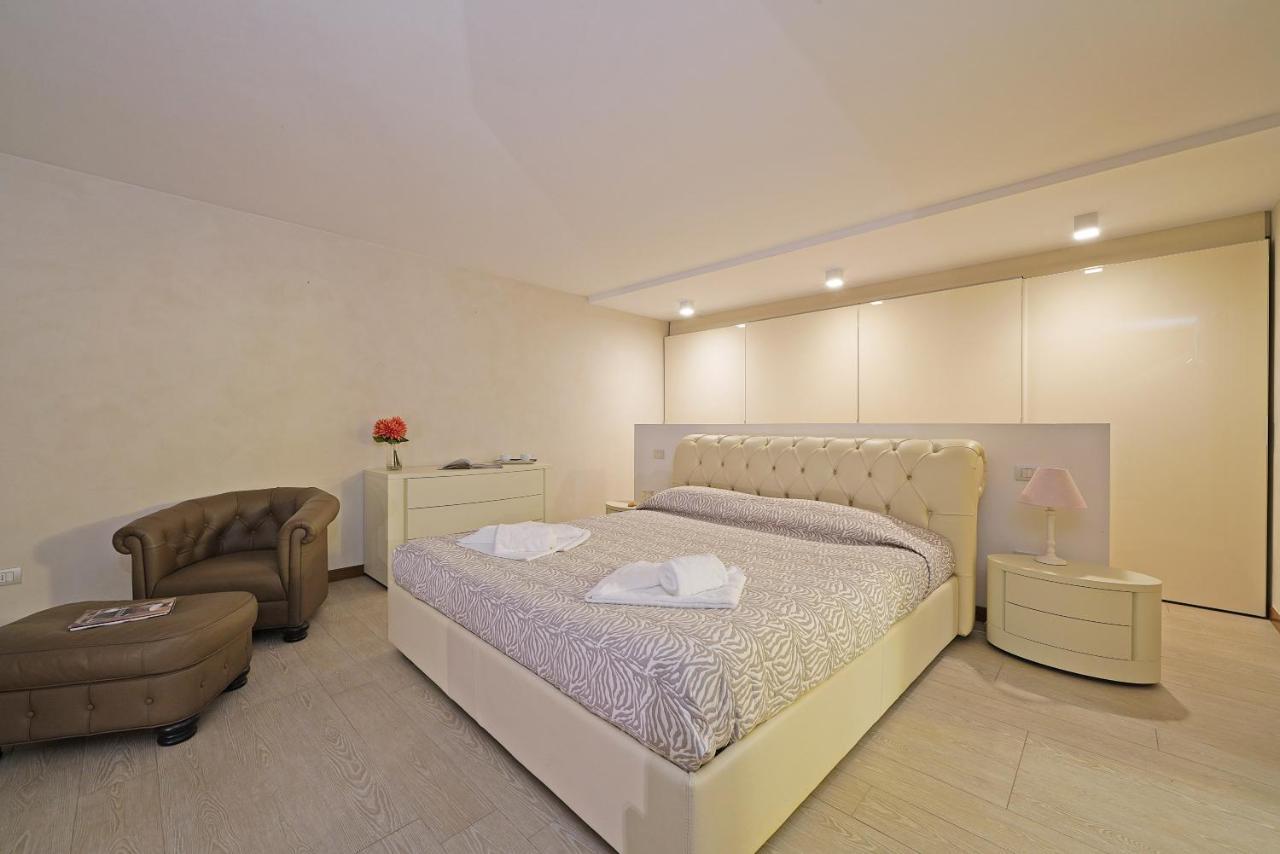 Giulia Luxury Apartment Sirmione Ngoại thất bức ảnh